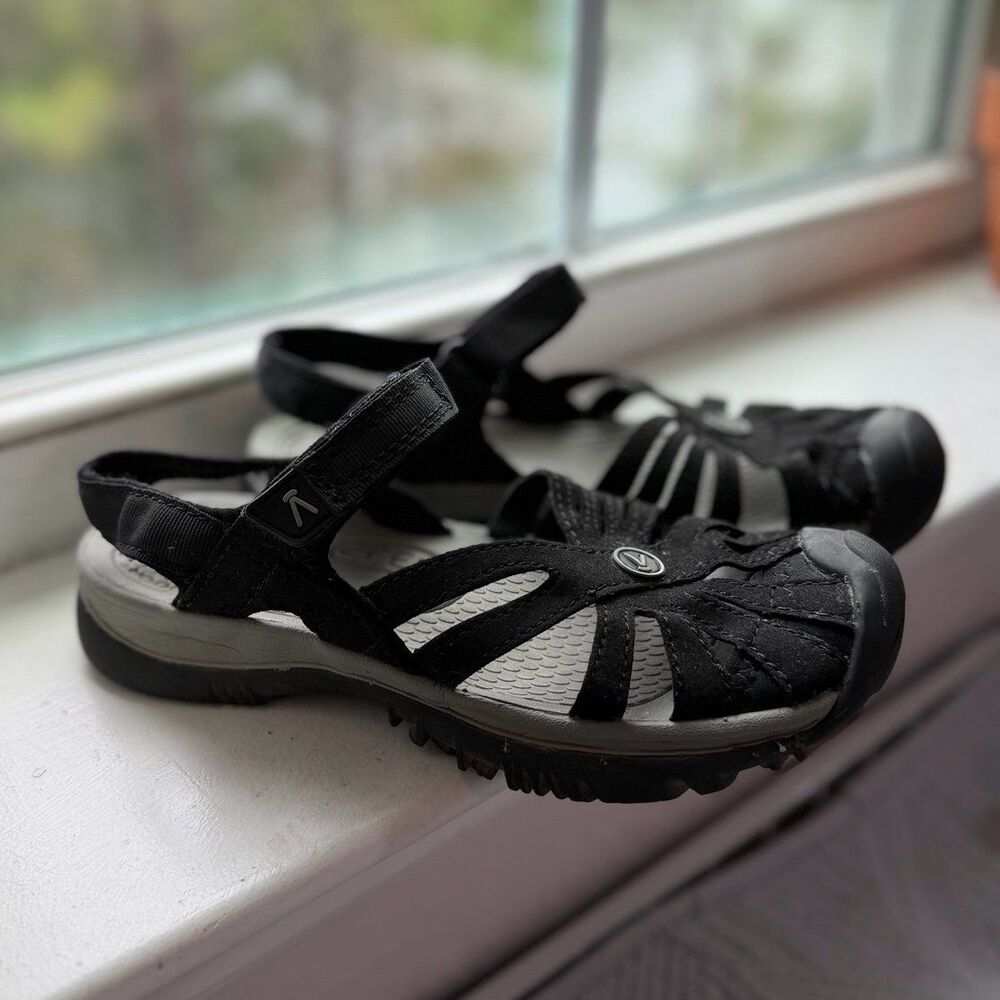 KEEN Women’s Rose Sandals in Black and Gray Size 5